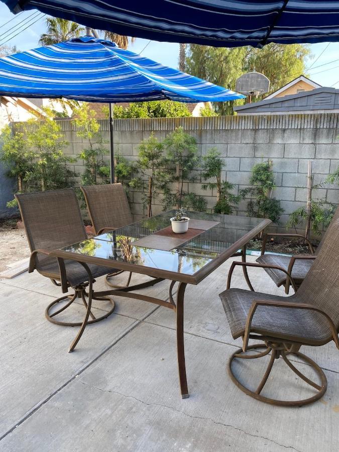 Private Room In Los Angeles La With Tv & Wifi & Ac & View Of Hollywood Sign & Private Fridge & Shared Kitchen!!! Exterior photo